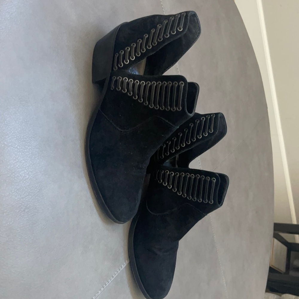 Vince Camuto Pevista Ankle Bootie Black